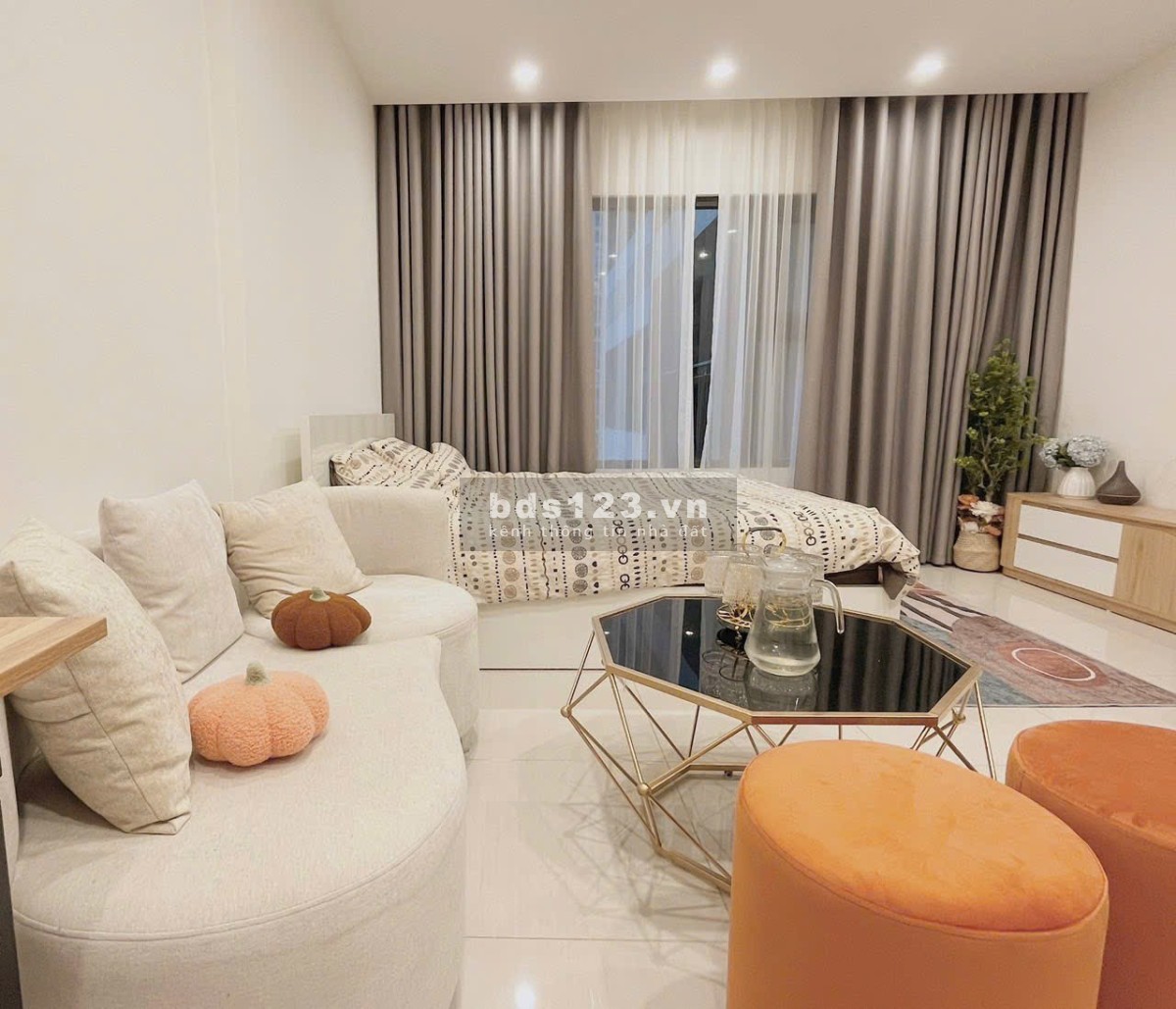 Cho thuê nhanh căn Studio full đồ đẹp 7,5tr vào luôn Vinhomes Smart City