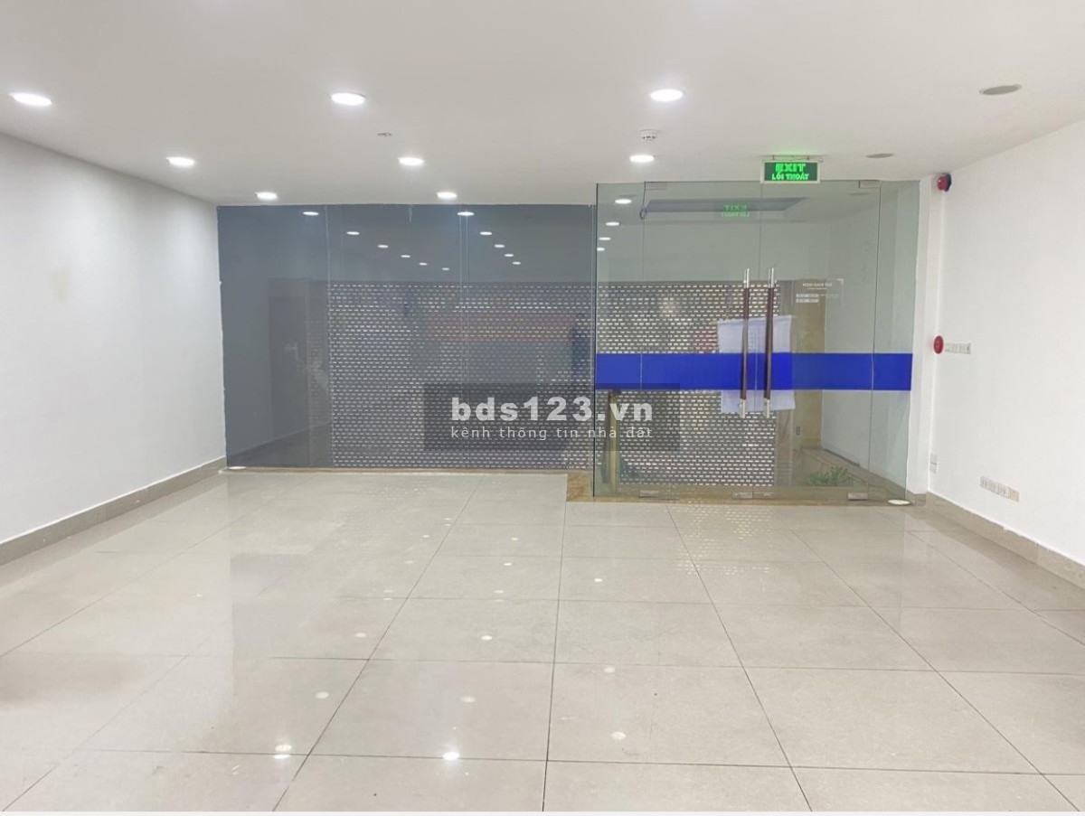 Cho thuê MBKD 250m2, MT 7m tại tòa nhà số 36 Lý Nam Đế, Hoàn Kiếm, Hà Nội. T12/2023.