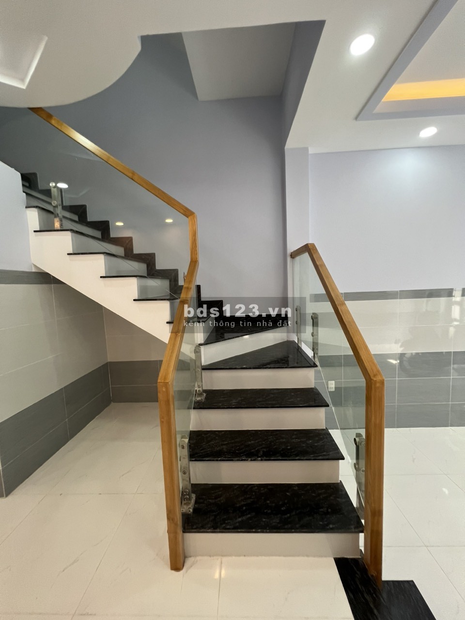 Bán nhà xây mới tinh 3.5 tấm hẻm xe hơi Tây Thạnh Tân Phú