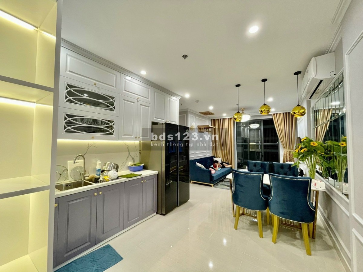 Bán Căn 1Pn full đồ ban công Đông Nam view trực diện đại Học Vinuni Miễn phí Trung Gian