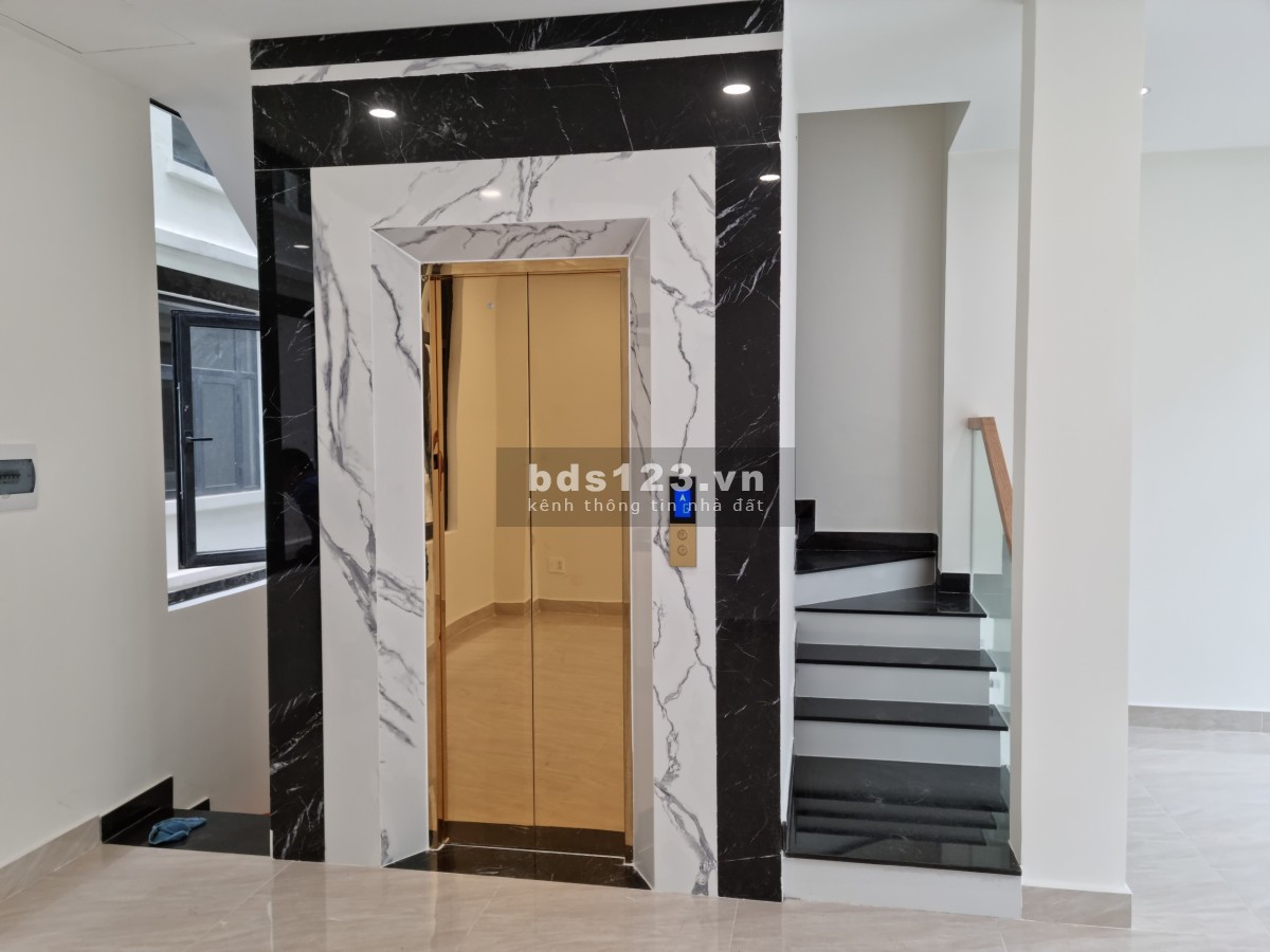 Cho thuê nhà phố 84m2 hoàn thiện nguyên căn 25 triệu - Vinhomes Quận 9