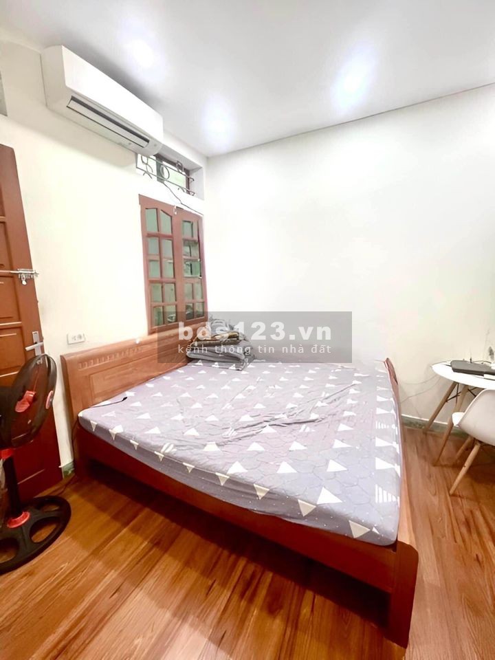 Nhà đẹp Trương Định, 40m2 xây 5 Tầng ô tô vào tận ngõ vài bước ra Phố