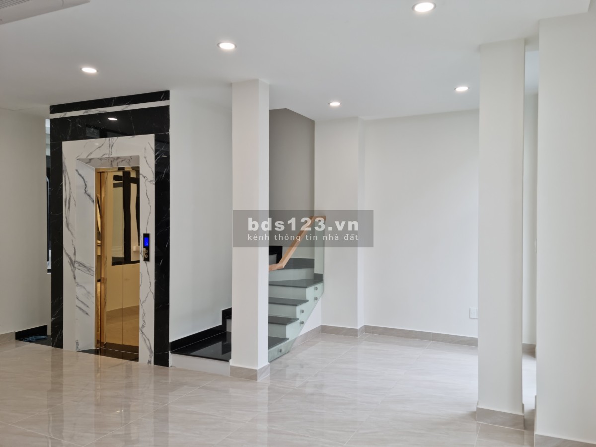 Cho thuê nhà phố 84m2 hoàn thiện nguyên căn 25 triệu - Vinhomes Quận 9