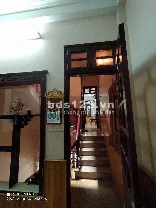 Đầm Trấu, phân lô ô tô tránh, vỉa hè, nhà đẹp 5 tầng, ở ngay, chỉ 5 phút đến Hồ Gươm.