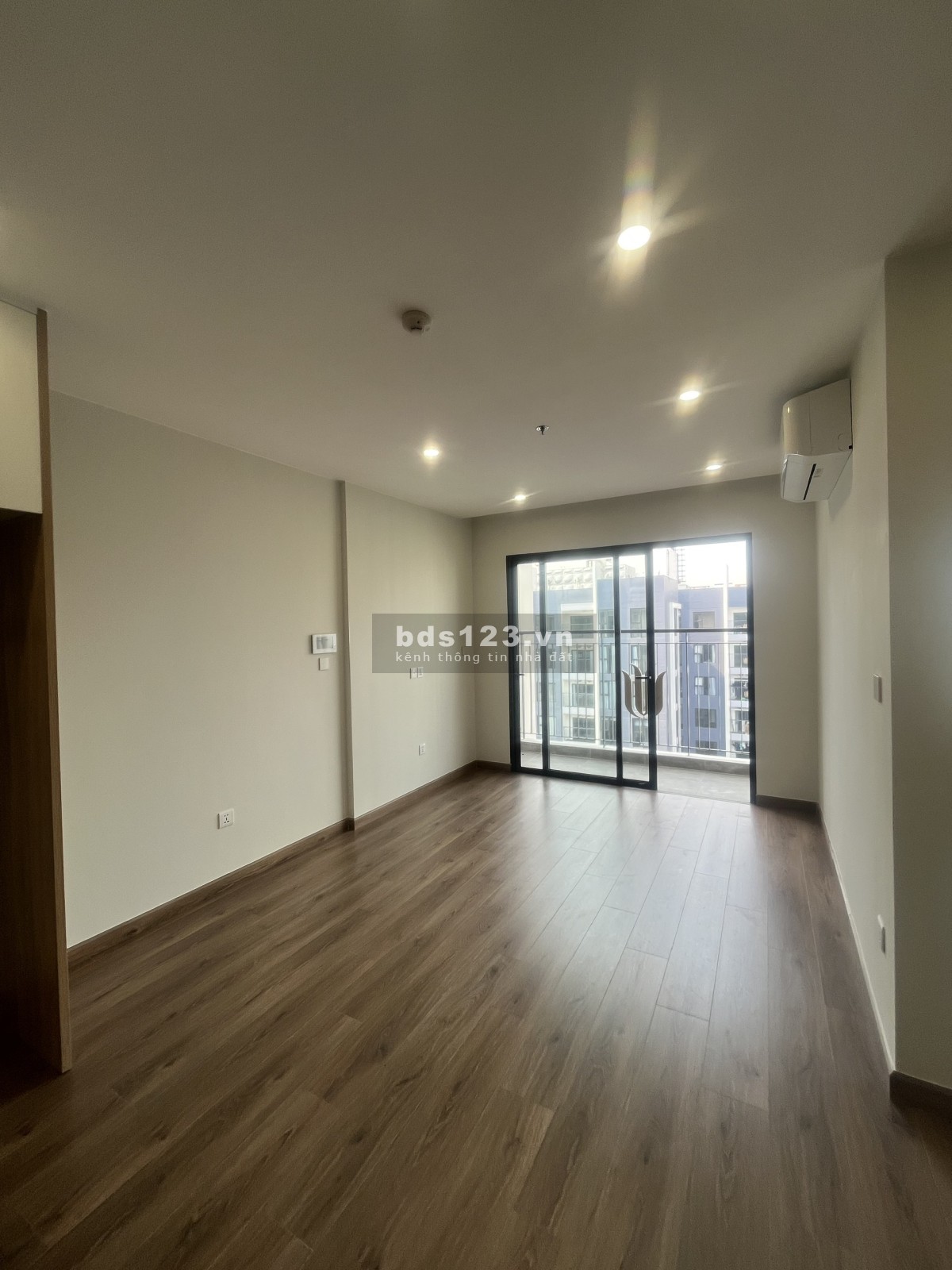 Imperia Smart city - Tòa I3 - căn 2pn1wc - 54.6m2 - 2 tỷ 680 bao phí - 0588888328