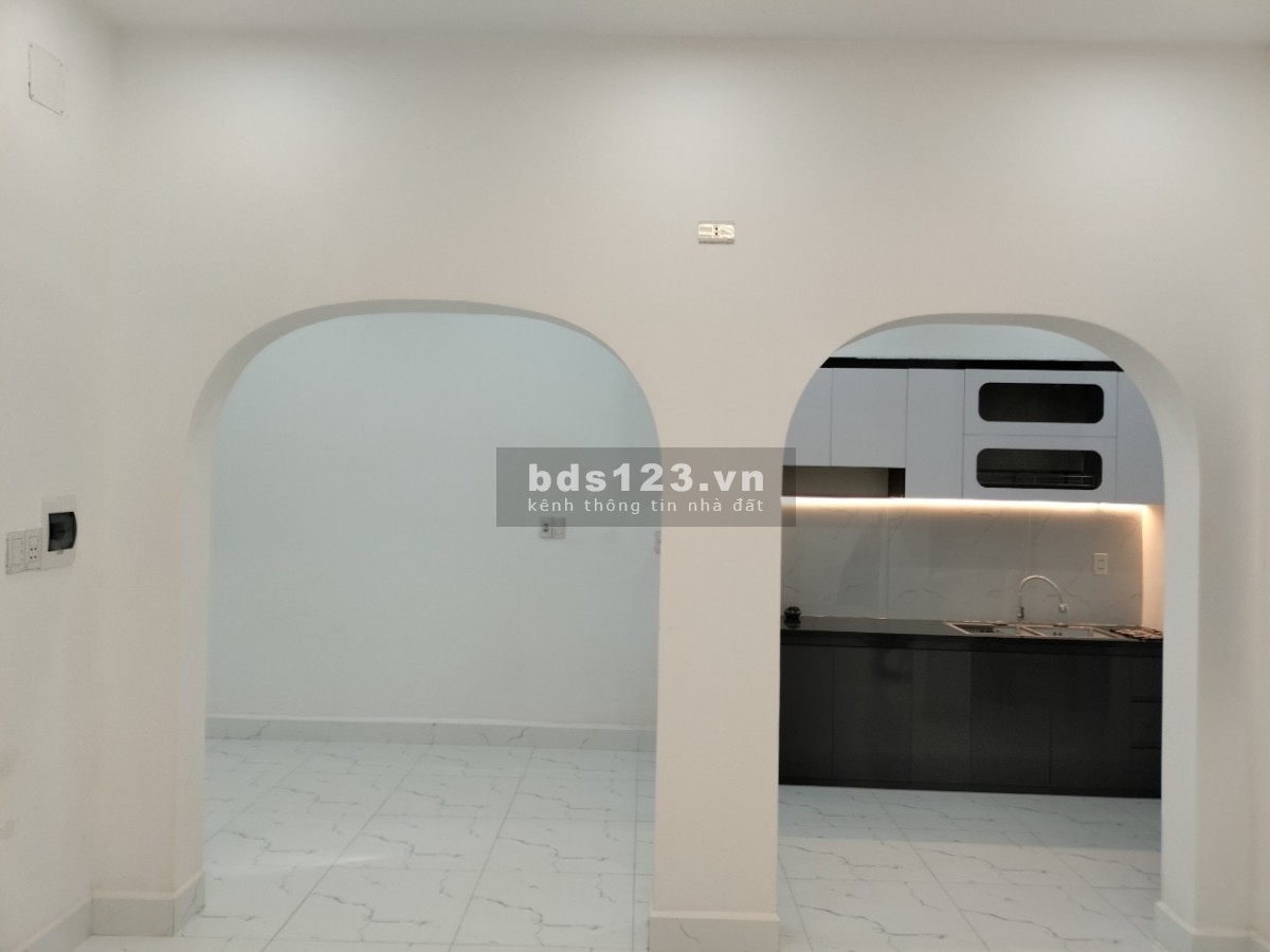 Bán Nhà sau Mặt tiền Đổ Quang, Thanh Khê, Sụp Hầm, 42m2, 2 Tầng.