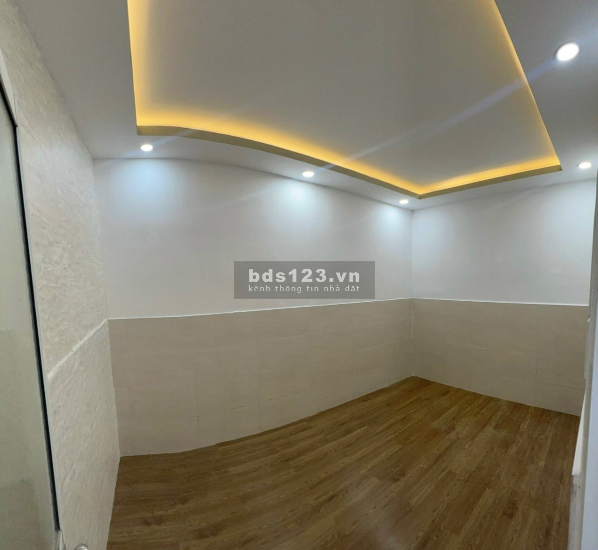 Bán nhà chính chủ TP Thủ Đức - địa điểm đầy tiềm năng với tăng trưởng mới trong thời gian tới.