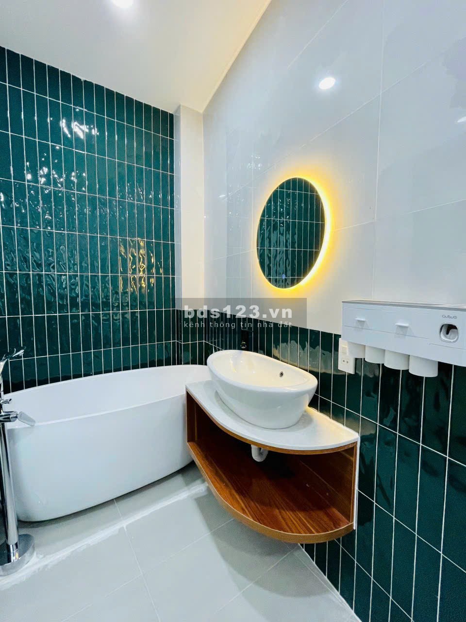 Chính chủ bán căn nhà 5 tầng full nội thất, có thang máy, Phường 14, Q. Gò Vấp