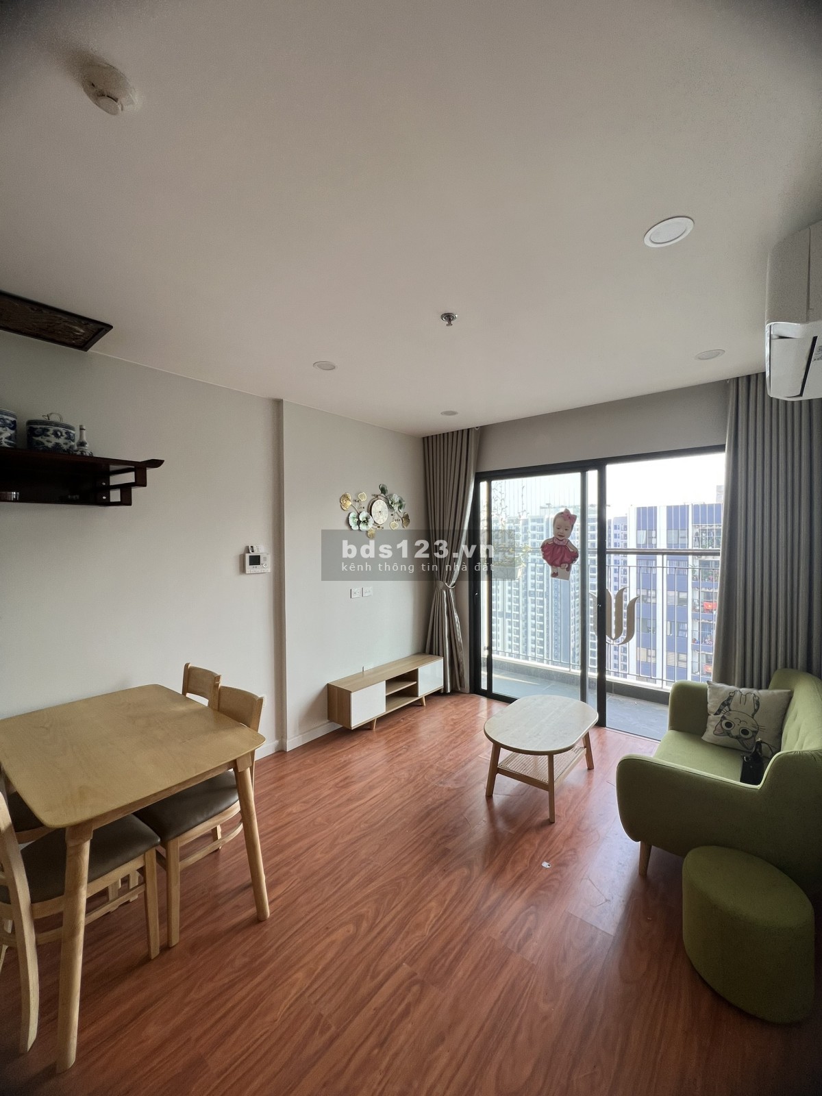 Căn hộ 2 phòng ngủ, 1 vệ sinh tại Vinhomes Smart City cần bán, giá 2 tỷ 6.