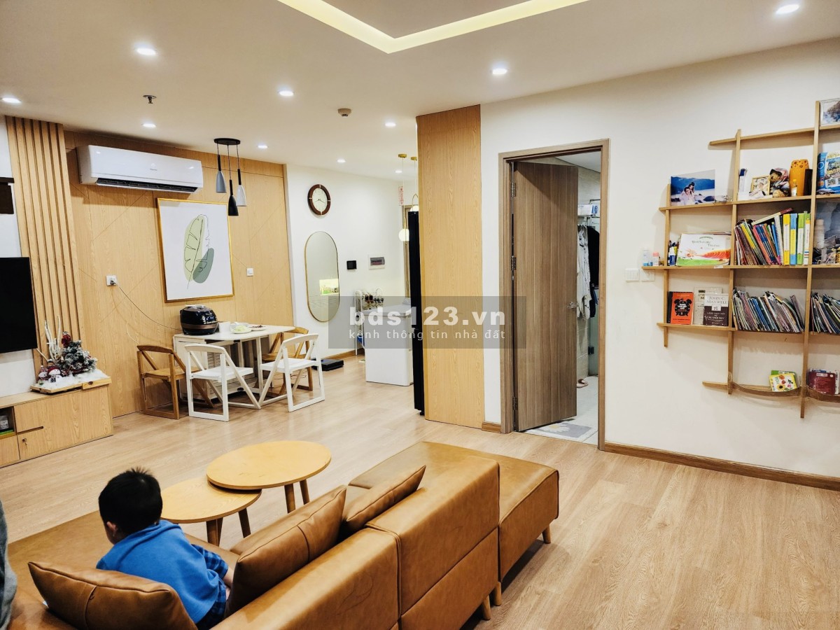 Bán căn hộ 3 ngủ 2WC 75m2 tại Vinhomes Smart City Giá 3,5 tỷ bao thuế phí. Liên hệ: 0869054922