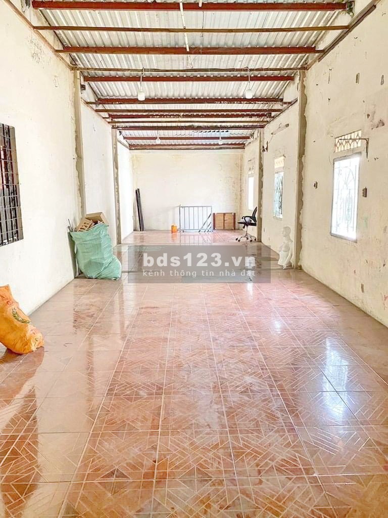 Cho thuê nhà DT 5x15m vị trí đẹp KD sầm uất mặt tiền Nguyễn Thị Thập Q7 giá chỉ 38tr/th