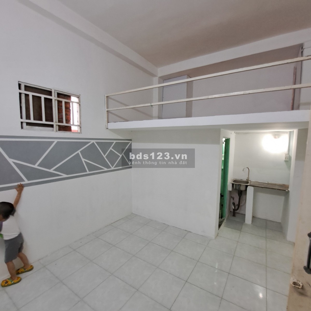Phòng rộng đẹp có gác lửng - View ban công 26/42 Tân Sơn Nhì, Quận Tân Phú (có thang máy, máy giặt)