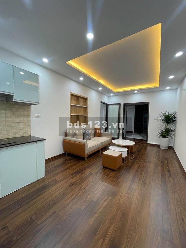 Bán CHCC Nguyễn Chí Thanh. 40m, giá 2.2 tỷ