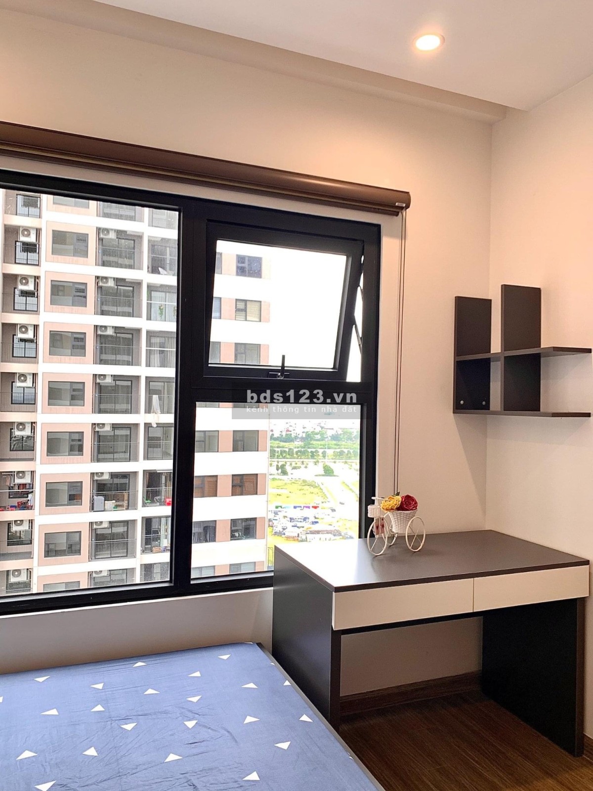 Chính chủ bán cắt lỗ (250tr) căn 3N góc + 2VS giá 2.45tỷ tại Vinhomes LH: 0969.493.294.