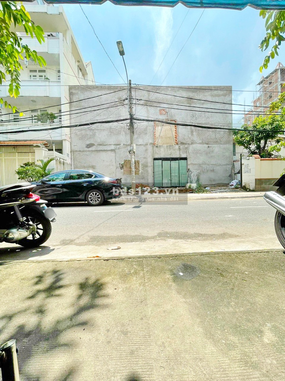 Cần sang lại mặt bằng 1 lầu có 12 phòng mặt tiền Cư Xá Ngân Hàng Q7 giá 500tr