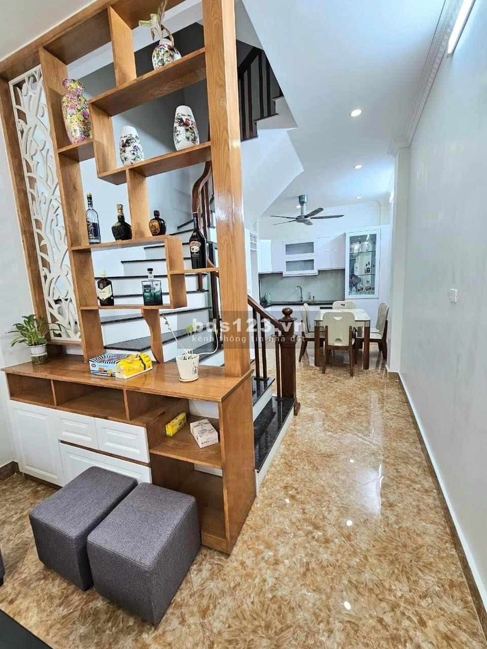 Nhà đẹp ở luôn – Ô tô 5 tạ đỗ cổng – Gần oto tránh – Thông sàn – Cố Nhuế, Bắc Từ Liêm
