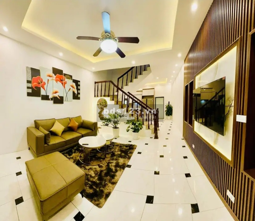 Chính chủ bán nhà Cầu Cốc, Tây Mỗ 40M2 X 4 tầng - Oto đỗ cửa, lô góc 3 mặt thoáng