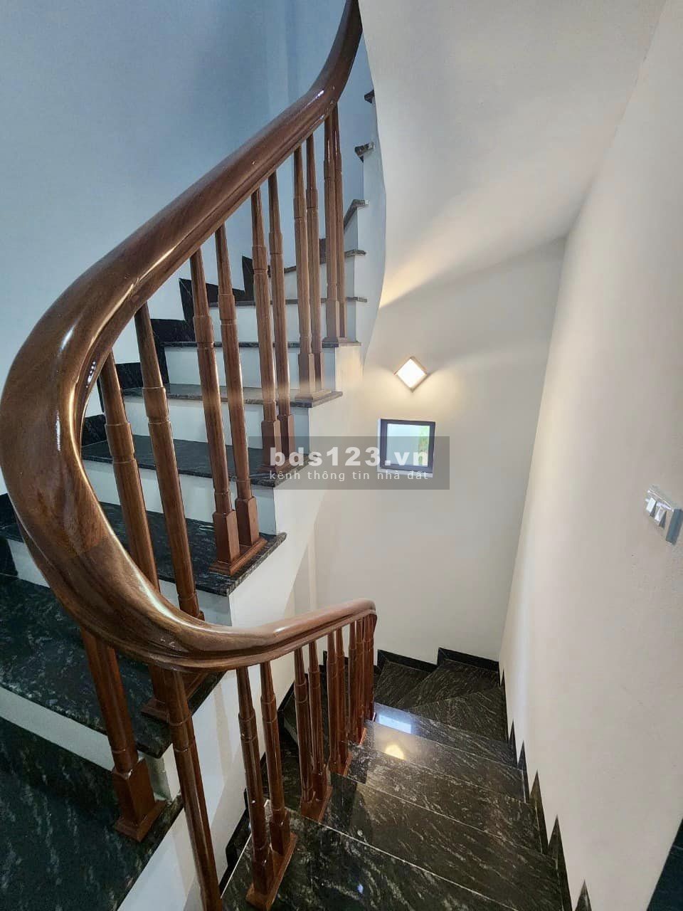 Giảm cực sốc!!! Nhà Trần Phú, Hà Đông ngõ hai ô tô tránh, DT 80m ra phố, 46m2, giá nhỉnh 7 tỷ