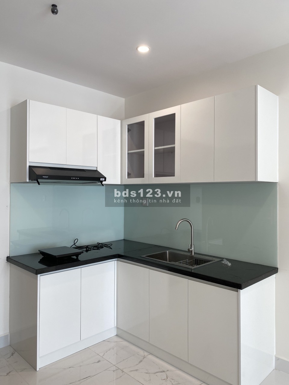 Cho thuê căn hộ 1PN+ bếp rèm, máy lạnh Vinhomes Quận 9 chỉ 6 triệu