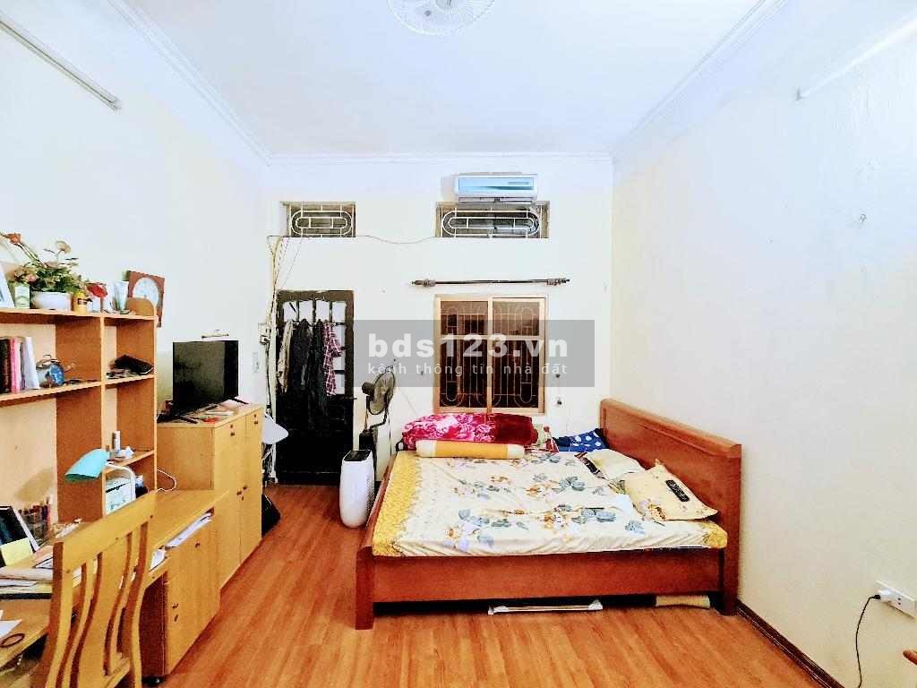 Bán nhà Chiến Thắng La Khê, Hà Đông. Dân xây kiên cố, ôtô đỗ cửa, chủ nhà cần bán. Dt 48m2, 3.7 tỷ
