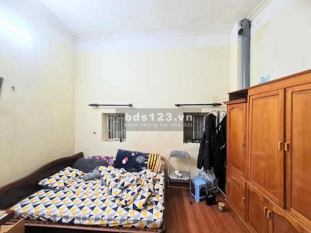 Bán nhà Chiến Thắng La Khê, Hà Đông. Dân xây kiên cố, ôtô đỗ cửa, chủ nhà cần bán. Dt 48m2, 3.7 tỷ