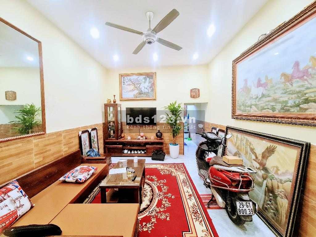 Bán nhà Chiến Thắng La Khê, Hà Đông. Dân xây kiên cố, ôtô đỗ cửa, chủ nhà cần bán. Dt 48m2, 3.7 tỷ