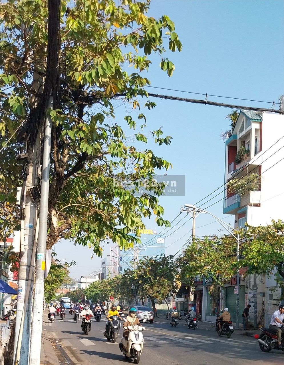 Nhà mới ngay trung tâm Thủ Đức, 2 tầng, diện tích 76m2. Chủ nhà giảm lộc còn 5.3 tỷ, thương lượng