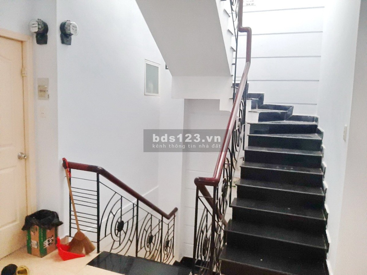 Bán căn hộ dịch dụ 5 tầng mặt tiền Đường Số Tân Quy Q7 giá 28 tỷ