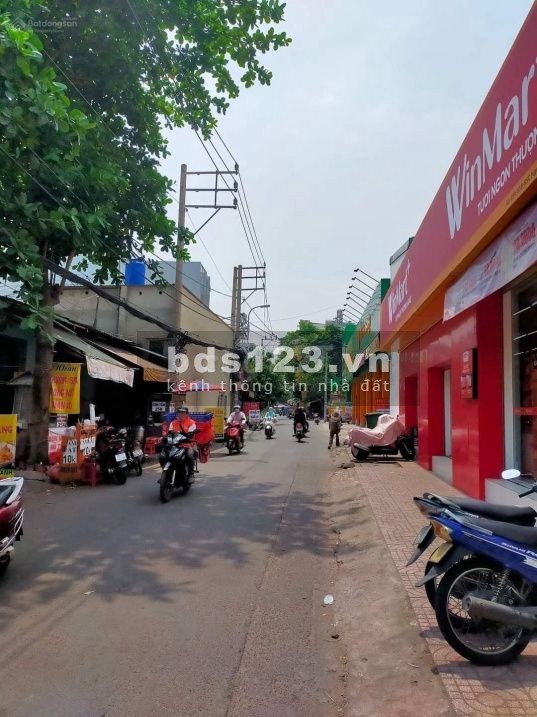 Bán nhà 2 tầng, 60m2 mới, đẹp quận Tân Phú