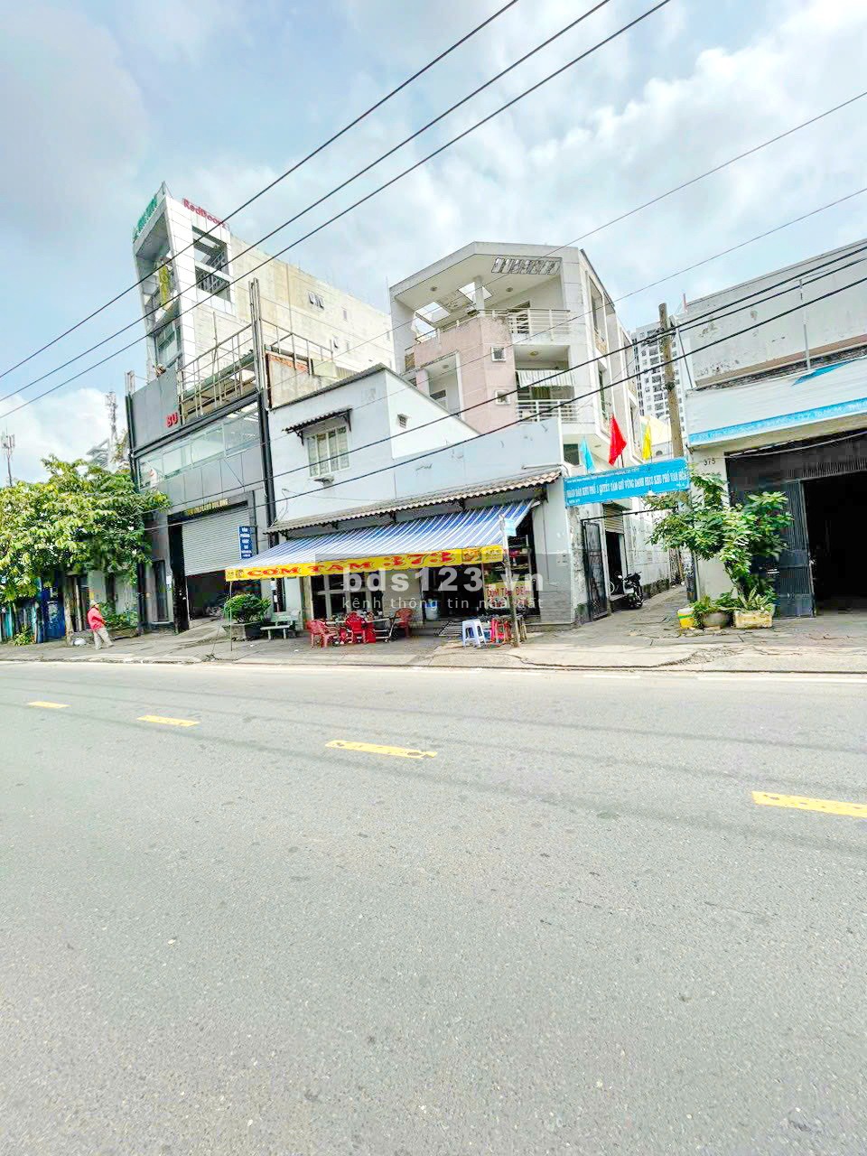 Bán nhà DT 8x16m mặt tiền view sông Trần Xuân Soạn Q7