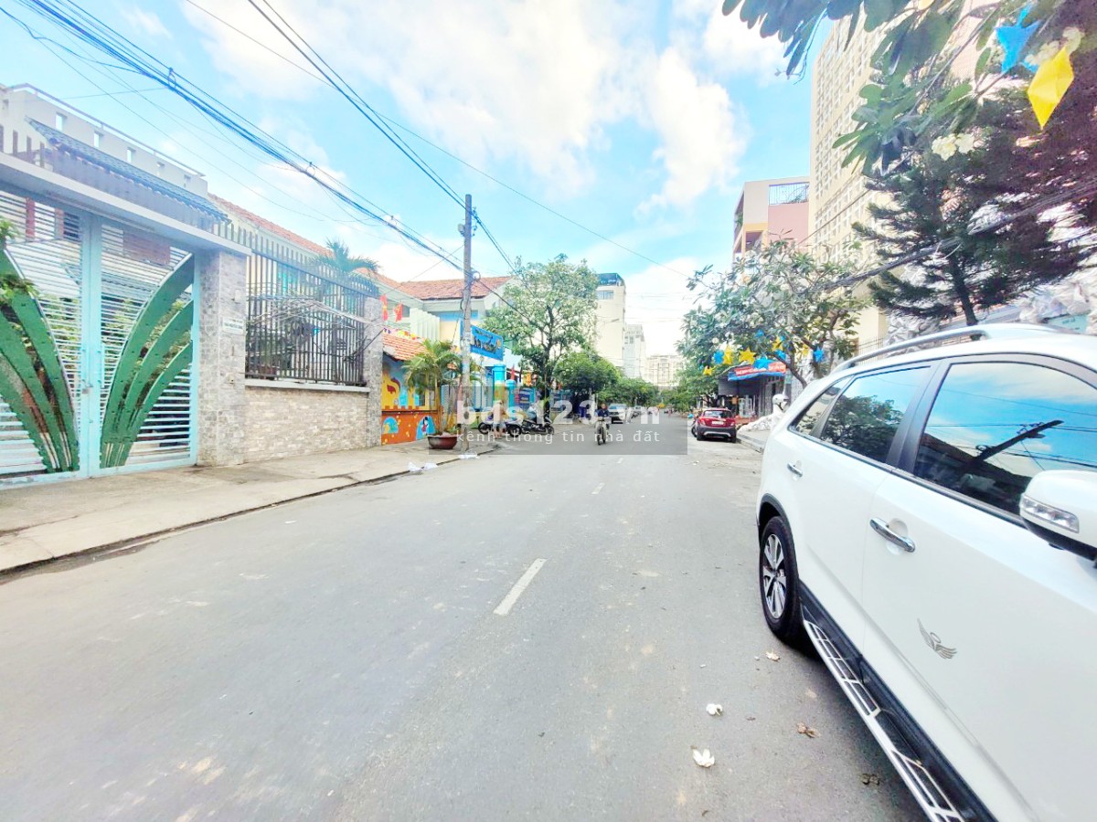 Bán đất tặng nhà DT 8x28m mặt tiền Đường Số Tân Kiểng Q7 giá 27.5 tỷ