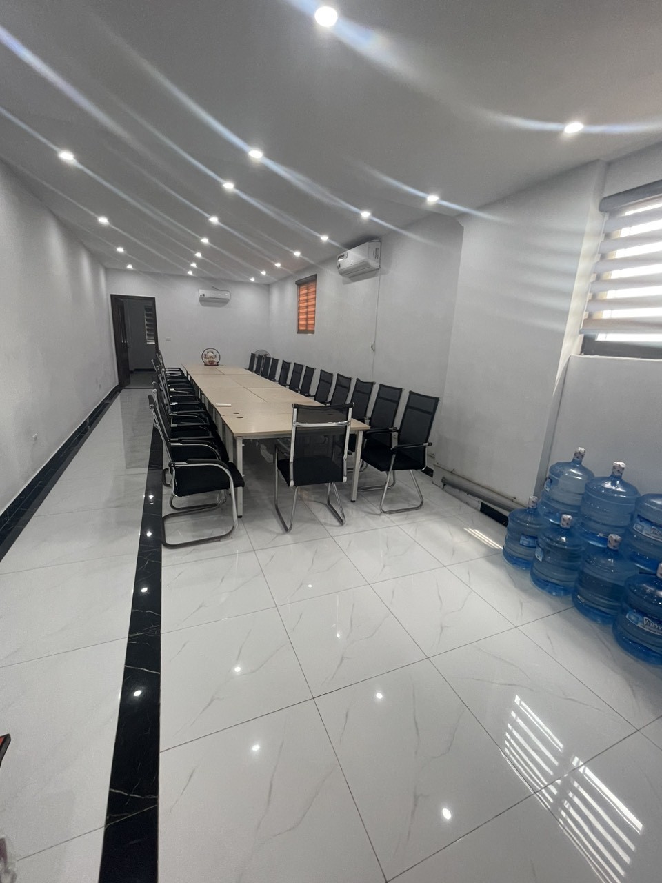 Cho Thuê Văn Phòng Mặt Phố Nguyễn Trãi 80m2 13tr/tháng