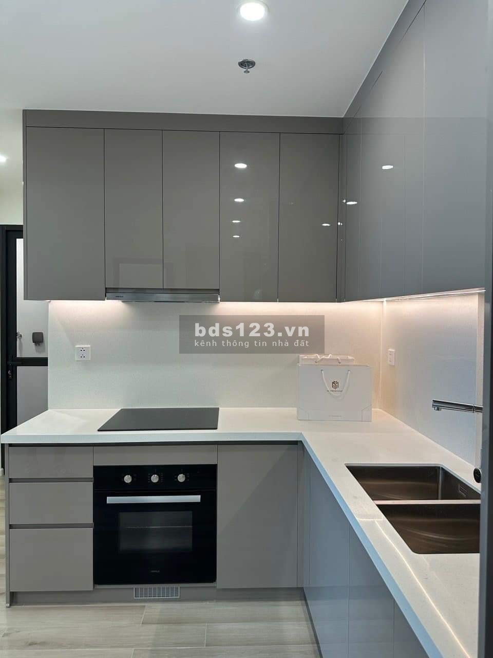 Cho thuê căn hộ Masteri Centre Point 1PN giá 8 triệu