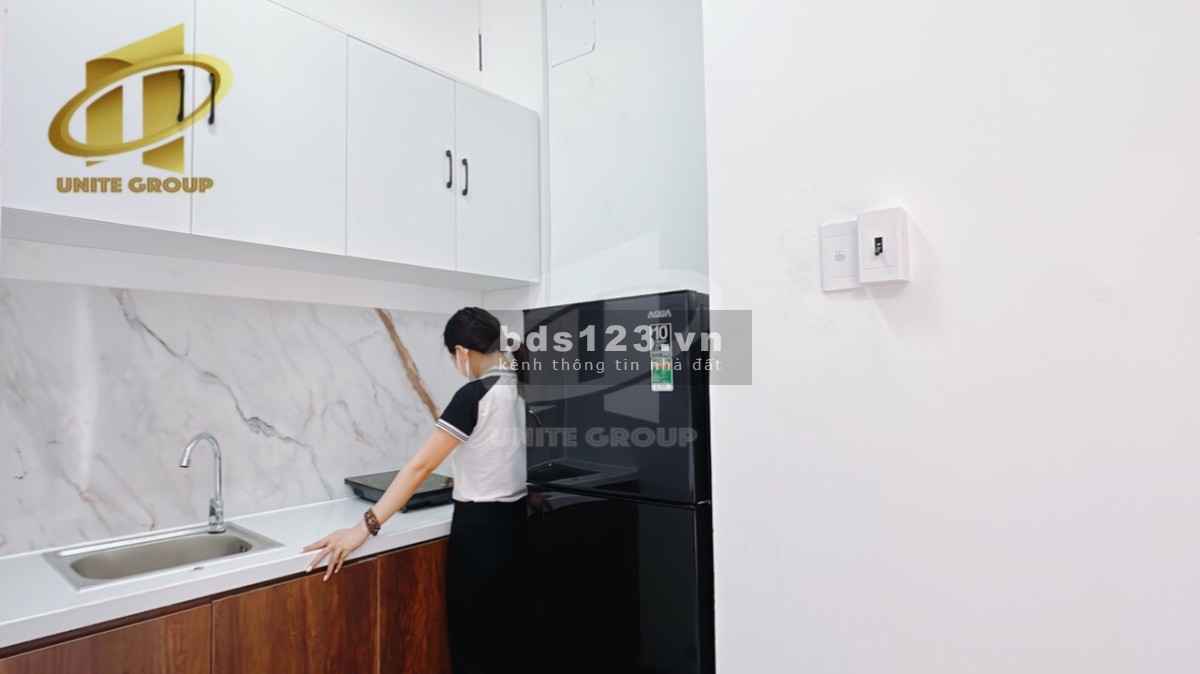 Phòng mới khai trương ban công full nội thất ngay Hòa Hảo Q10