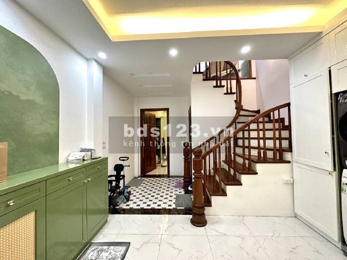 Hiếm! Nhà dân xây, phố Hàm Nghi góc 2 mặt ngõ lớn, ô tô tới nhà. Diện tích 41m2, 6 tầng, giá 10 tỷ