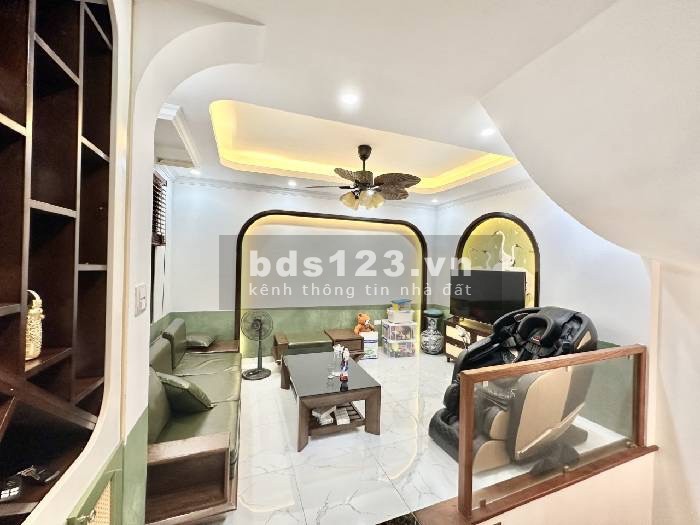 Hiếm! Nhà dân xây, phố Hàm Nghi góc 2 mặt ngõ lớn, ô tô tới nhà. Diện tích 41m2, 6 tầng, giá 10 tỷ