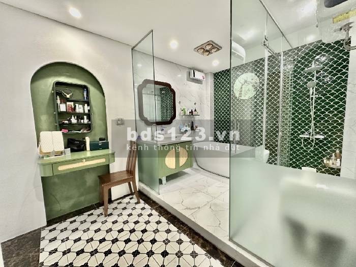 Hiếm! Nhà dân xây, phố Hàm Nghi góc 2 mặt ngõ lớn, ô tô tới nhà. Diện tích 41m2, 6 tầng, giá 10 tỷ