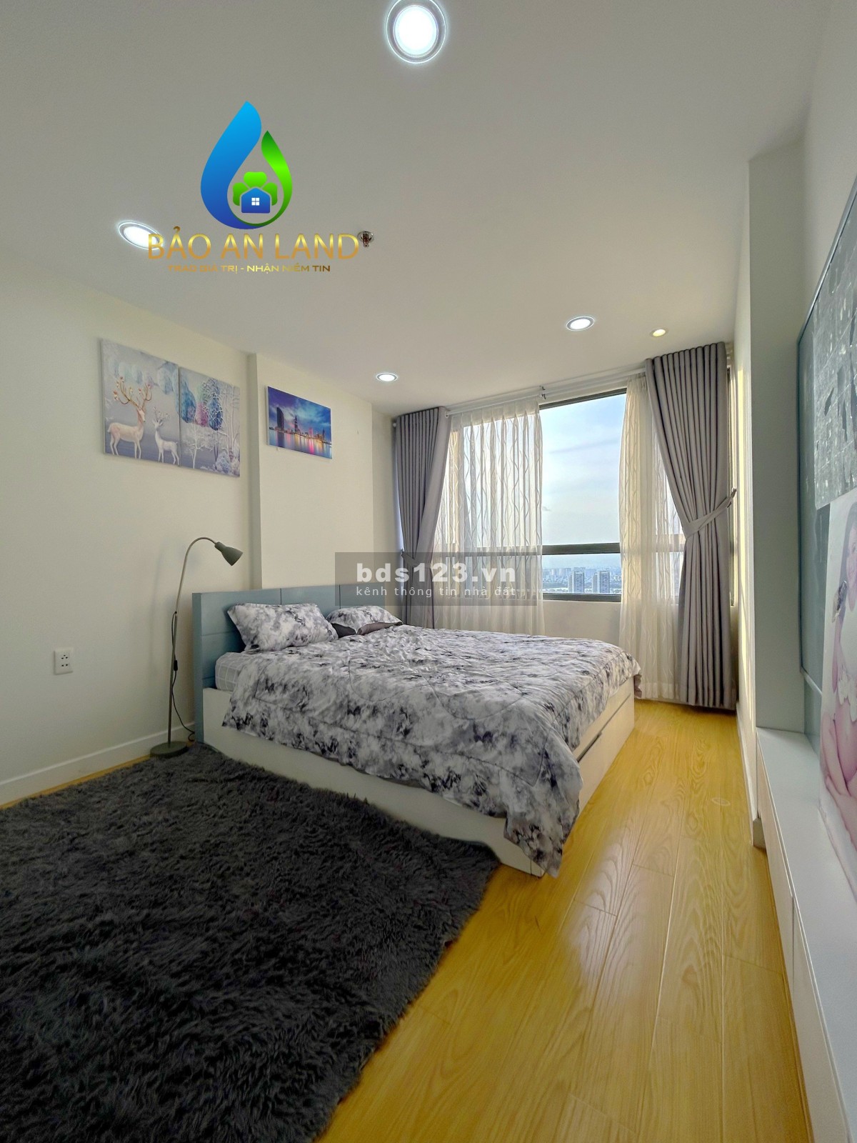 Nhà đẹp giá rẻ! Bán gấp căn Masteri Thảo Điền 2 phòng ngủ, full nội thất, giá 5.5 tỷ, view thành phố
