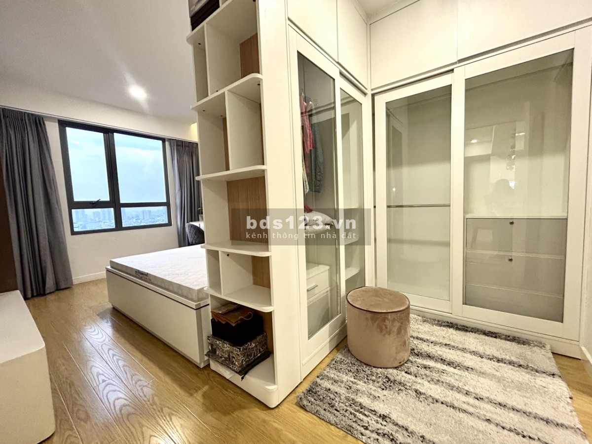 Bán gấp căn Masteri Thảo Điền 3 phòng ngủ, nội thất đầy đủ, nhà đẹp, view sông, giá 6.7 tỷ