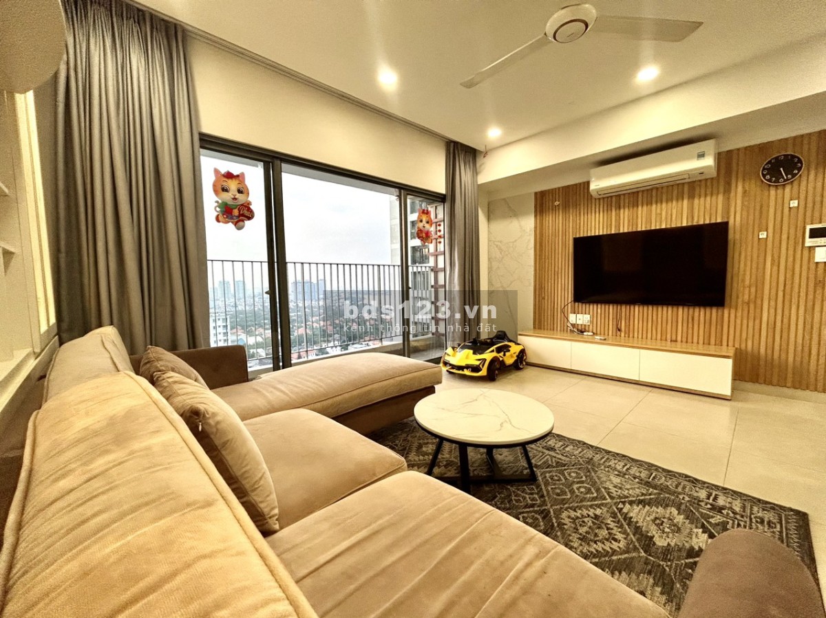 Bán gấp căn Masteri Thảo Điền 3 phòng ngủ, nội thất đầy đủ, nhà đẹp, view sông, giá 6.7 tỷ