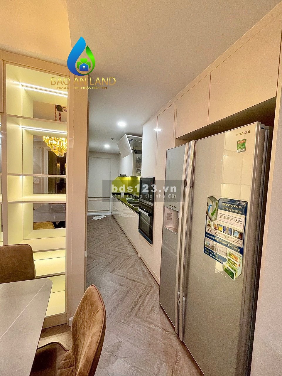 Masteri Thảo Điền, tầng 5, view sông! Bán căn 2 phòng ngủ, nội thất mới toanh, giá 6.2 tỷ all in.