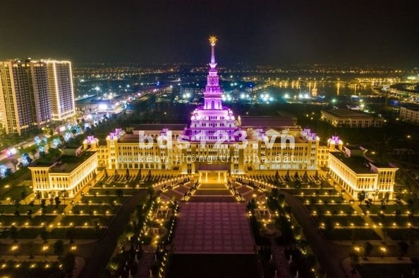 Cắt lỗ tận đáy căn 3PN 2VS, giá chỉ 2.400 triệu, tầng trung, view cực thoáng tại VHOP 0974 878 790.