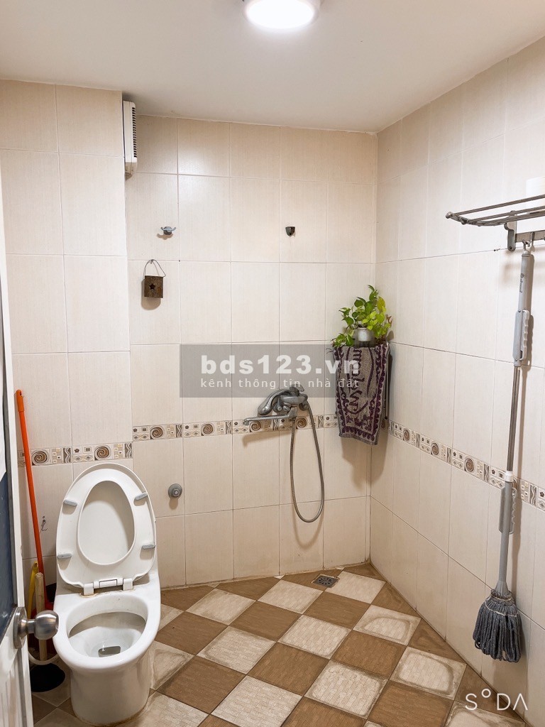 Nhỉnh 7 tỷ có nhà 70M2 4 tầng phố Tân Mai oto đỗ cửa, vào nhà