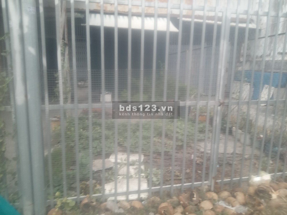 Chính chủ cần bán gấp nhà mặt tiền Quốc lộ 1A, tổng diện tích 167.8m2