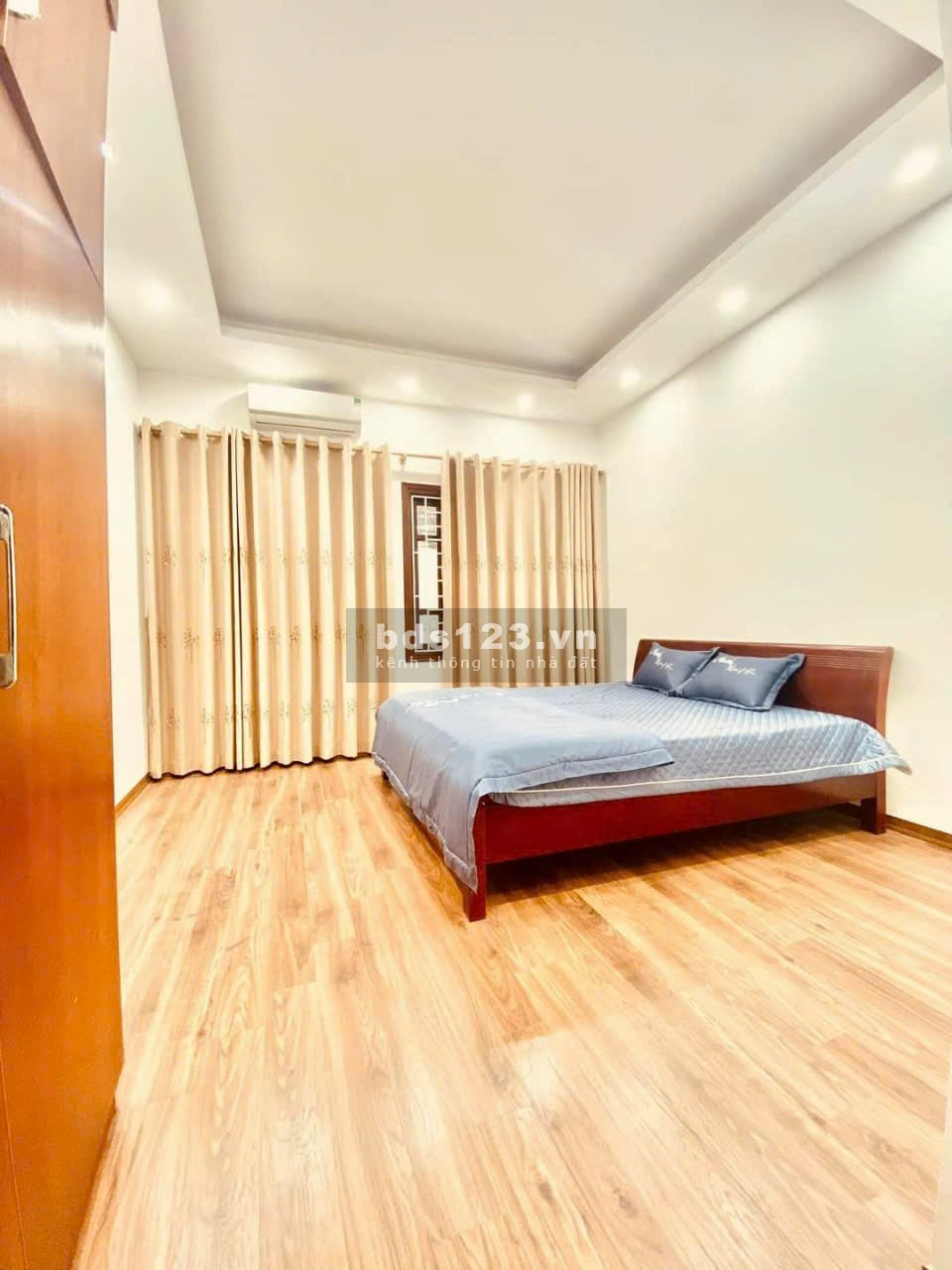 Lê Thanh Nghị 4 tầng 50m² mặt tiền 4.1m nở hậu