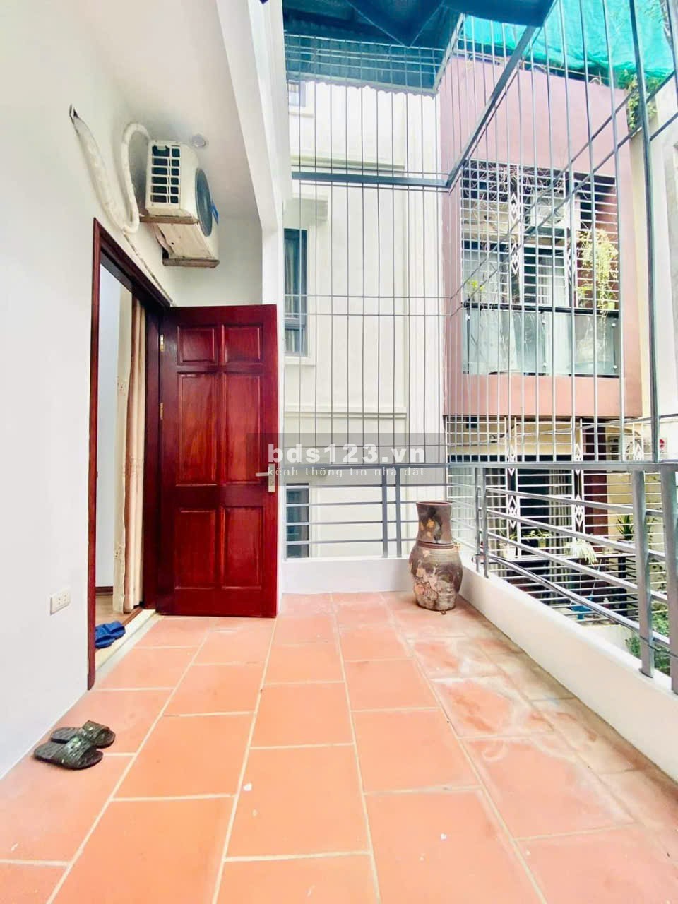 Lê Thanh Nghị 4 tầng 50m² mặt tiền 4.1m nở hậu