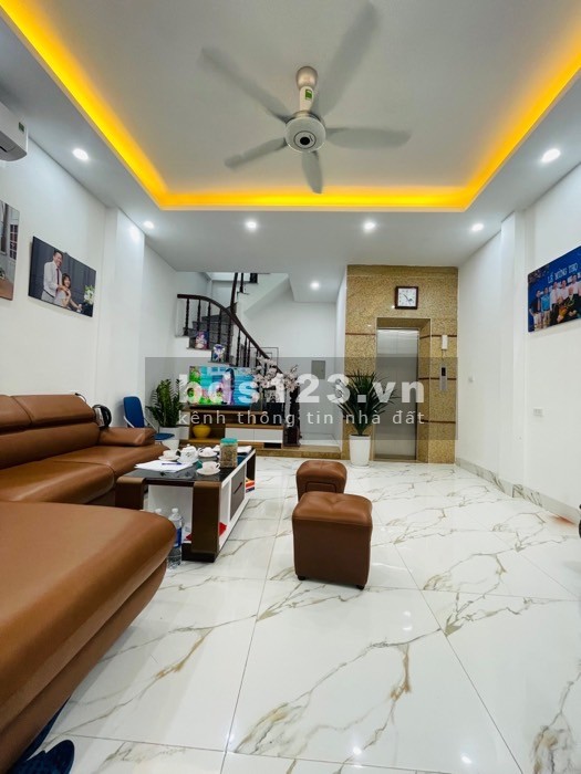 Kiều nữ Thanh Xuân, mặt tiền Khả Ái, 6 tầng thang máy nhà mới, Nguyễn Ngọc Nại không có căn thứ 2