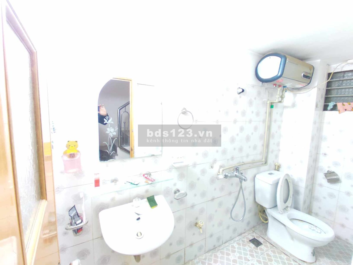 Chính chủ cho thuê nhà nguyên căn 4 tầng với người thuê trực tiếp