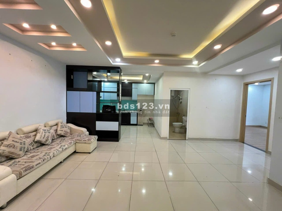 Cho thuê căn hộ Oriental Plaza mặt tiền Âu Cơ 3pn 89m2 13tr
