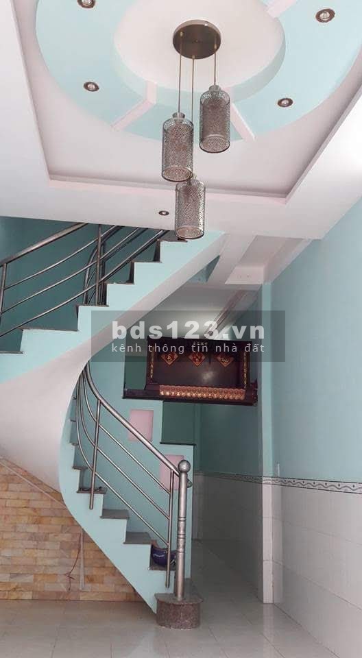 Cho thuê nhà hẻm xe hơi gần trường học